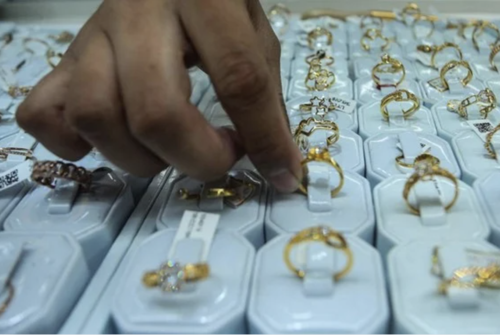 Potensi Pusat Emas Indonesia, Panduan Investasi dan Transaksi Logam Mulia Aman