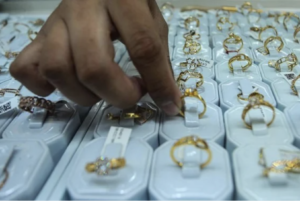 Potensi Pusat Emas Indonesia, Panduan Investasi dan Transaksi Logam Mulia Aman